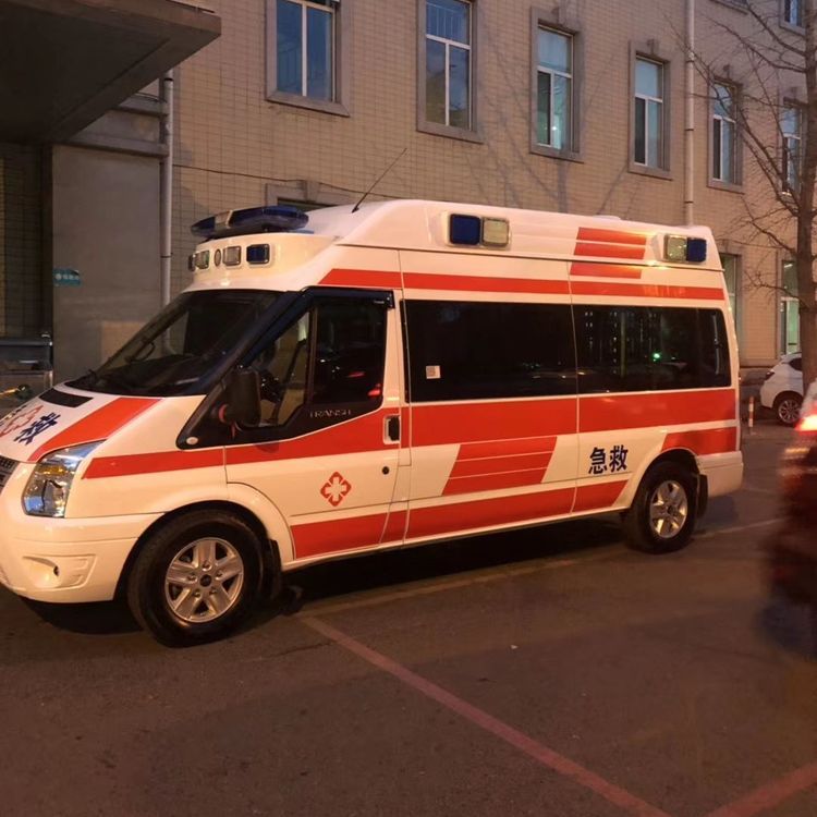 东城夜间租赁救护车护送病人转院：安全转运的 8 大核心注意事项